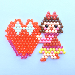 Девушка с подарками