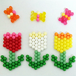 Бабочки и тюльпаны