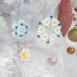 Блестящие снежинки